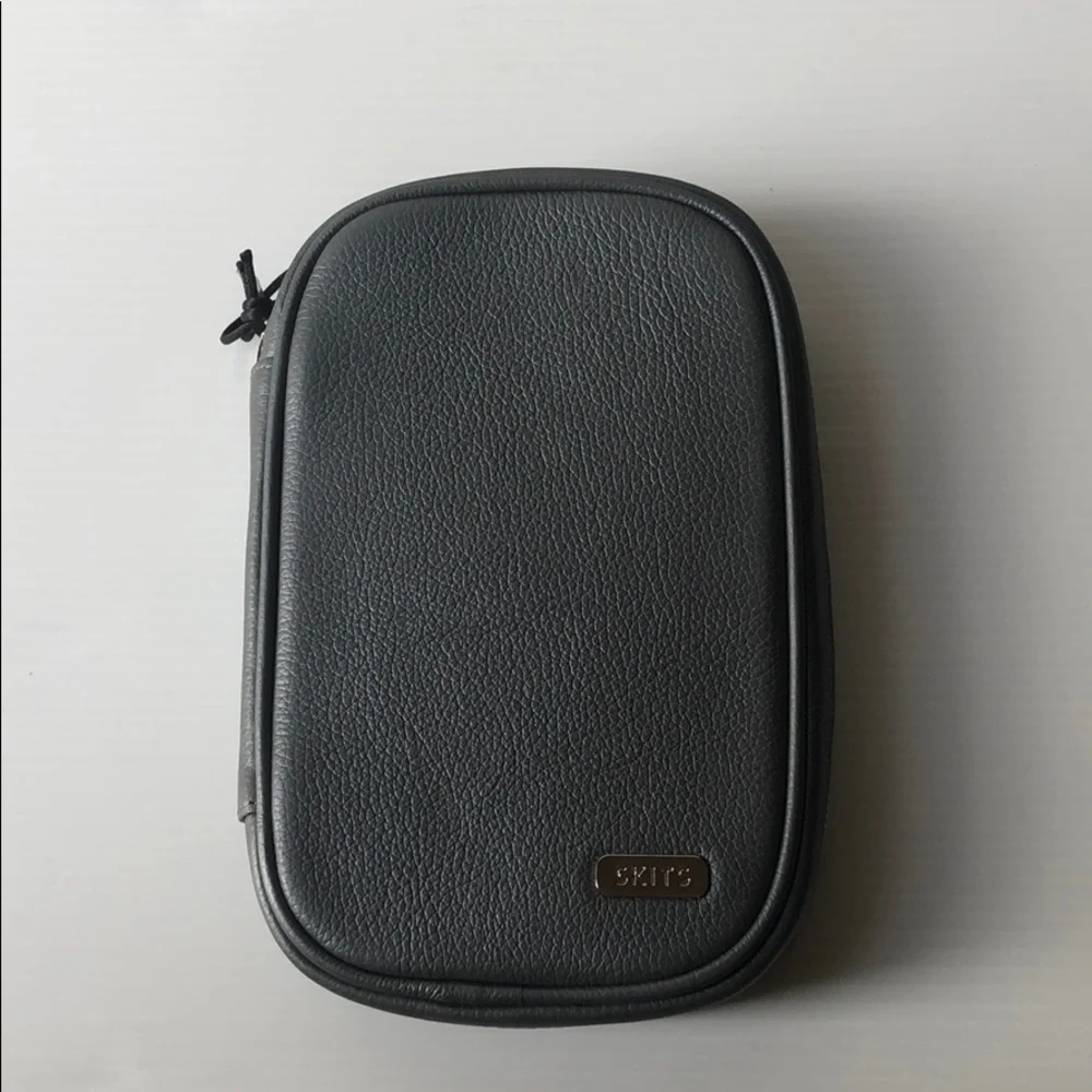 Skits gray clever Tech Case Monaco Leather